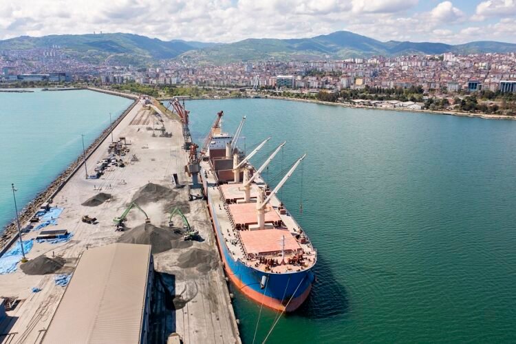 India's Major Ports See 4.45% Cargo Volume Growth in FY24