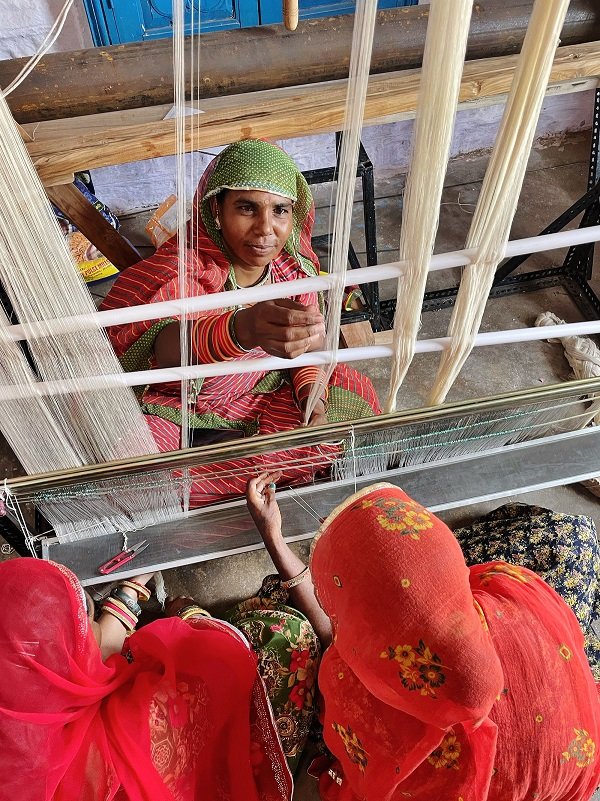 Saheli Women From India Is Making Us Rethink Fast Fashion 4 Saheli Women from India are Making Us Rethink Fast Fashion