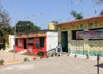 Ambuja Cements’ CSR teams got to work on various interventions.