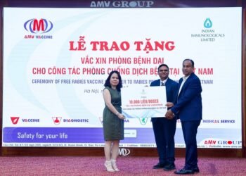 IIL Donates Anti-Rabies Vaccine to Underprivileged Provinces in Vietnam