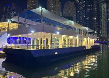 What to Expect on a Luxury Dinner Cruise in Dubai Marina: A First-Timer’s Guide