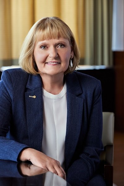 StephanieUrchick_Portrait