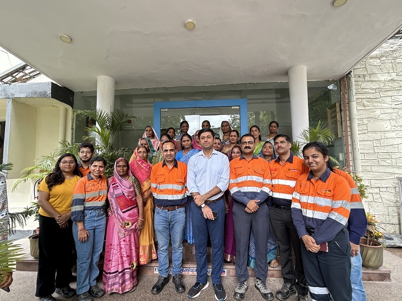 Hindustan Zinc's CSR Projects Lauded for Significant Role in Rural Development: Jasmeet Singh Sandhu, District Collector of Salumbar 1 Hindustan Zinc's CSR Projects Lauded for Significant Role in Rural Development: Jasmeet Singh Sandhu, District Collector of Salumbar
