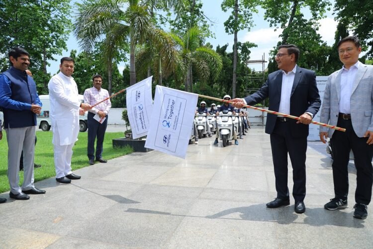 CSR: Hyundai Motor India Foundation Expands Vidya Vahini to Benefit 30,000 Students in UP & Haryana 1 CSR: Hyundai Motor India Foundation Expands Vidya Vahini to Benefit 30,000 Students in UP & Haryana