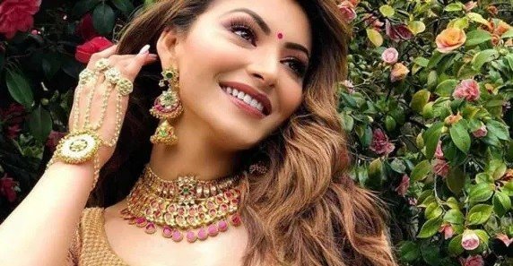 Urvashi Rautela is a symbol of style and glamor, with more than 72 million fans following her life. Her exquisite taste perfectly matches the values of the 1xBet brand, which offers its users a unique gaming experience with high-level service.