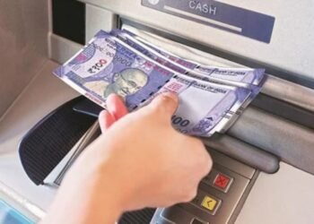 Credit Card Cash Withdrawal Limit, Charges, and Interest Rates