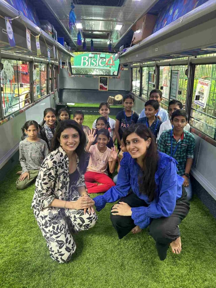 Reading and Music on Wheels for Mumbai's Slum Kids
