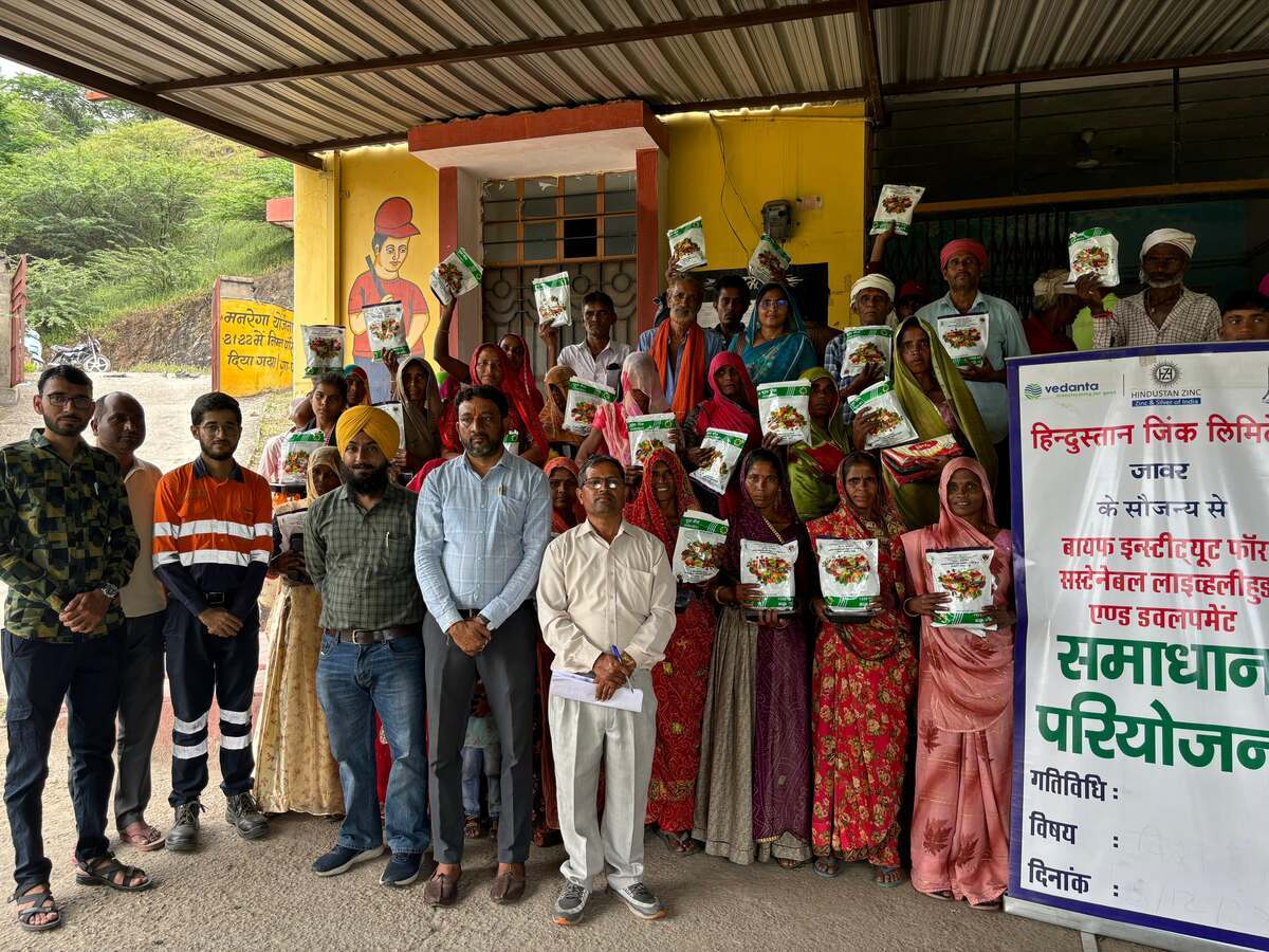 हिंदुस्तान जिंक ने समाधान परियोजना के तहत किसानों को मुफ्त बीज किट वितरित किए | Hindustan Zinc and CIAH Partner to Provide Free Seed Kits to Samadhan Farmers