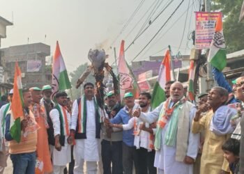 गौतम अदाणी के खिलाफ पटना में कांग्रेस का प्रदर्शन: गिरफ्तारी और जेपीसी जांच की मांग