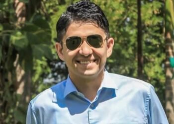 IAS Amit Kataria: The Story of India's Wealthiest IAS, Once Took Rs1 Salary