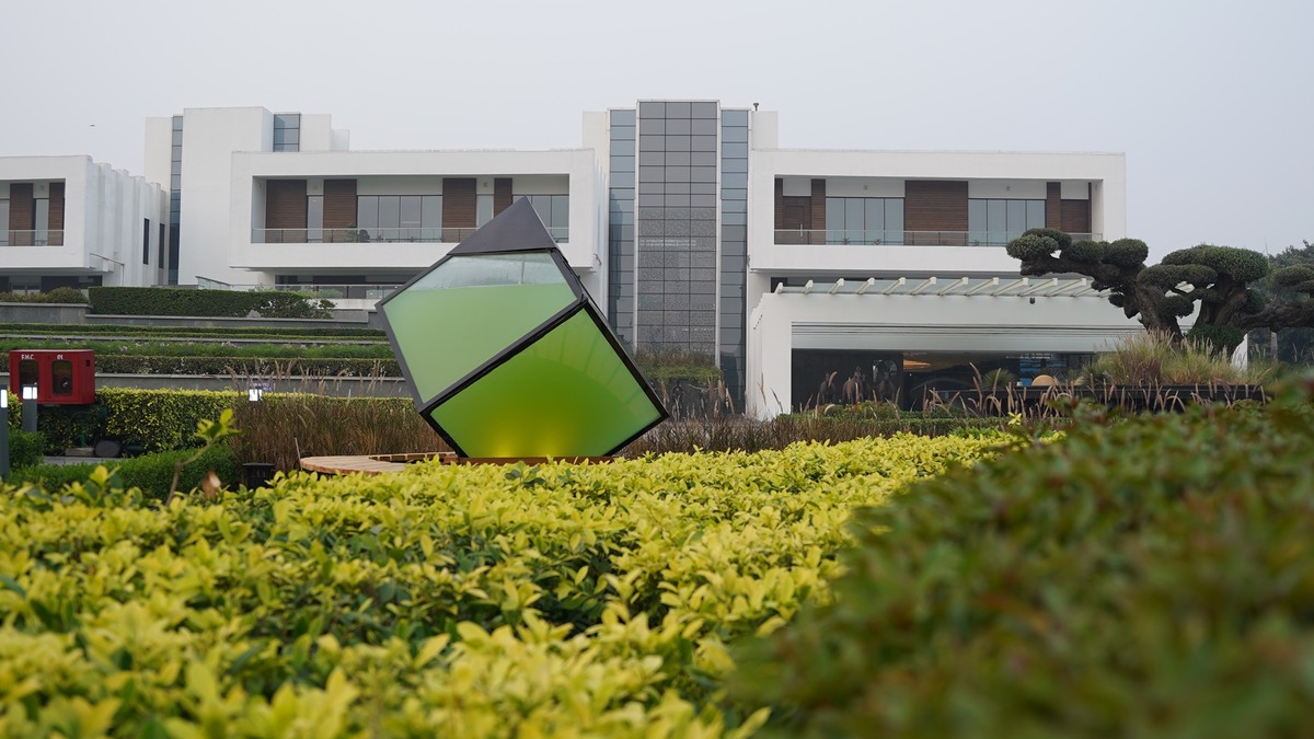 DS Group Pioneers Environmental Innovation with India’s First Outdoor Liquid Tree