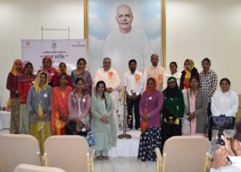 रेडियो मधुबन के माध्यम से 10 महिलाओं को मिला आजीविका का संसाधन