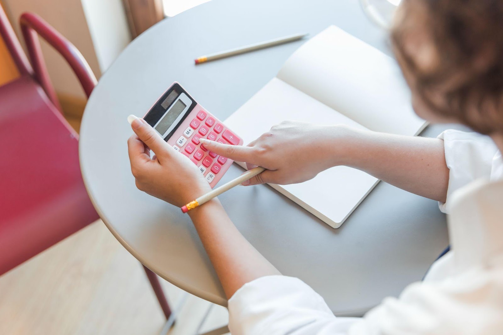 How to Use an EMI Calculator to Plan Your Loan Repayments Effectively