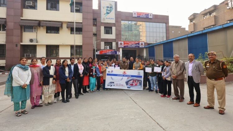 CSR: MG Motor and Delhi Police Empower Women through Driving Training 1 India CSR