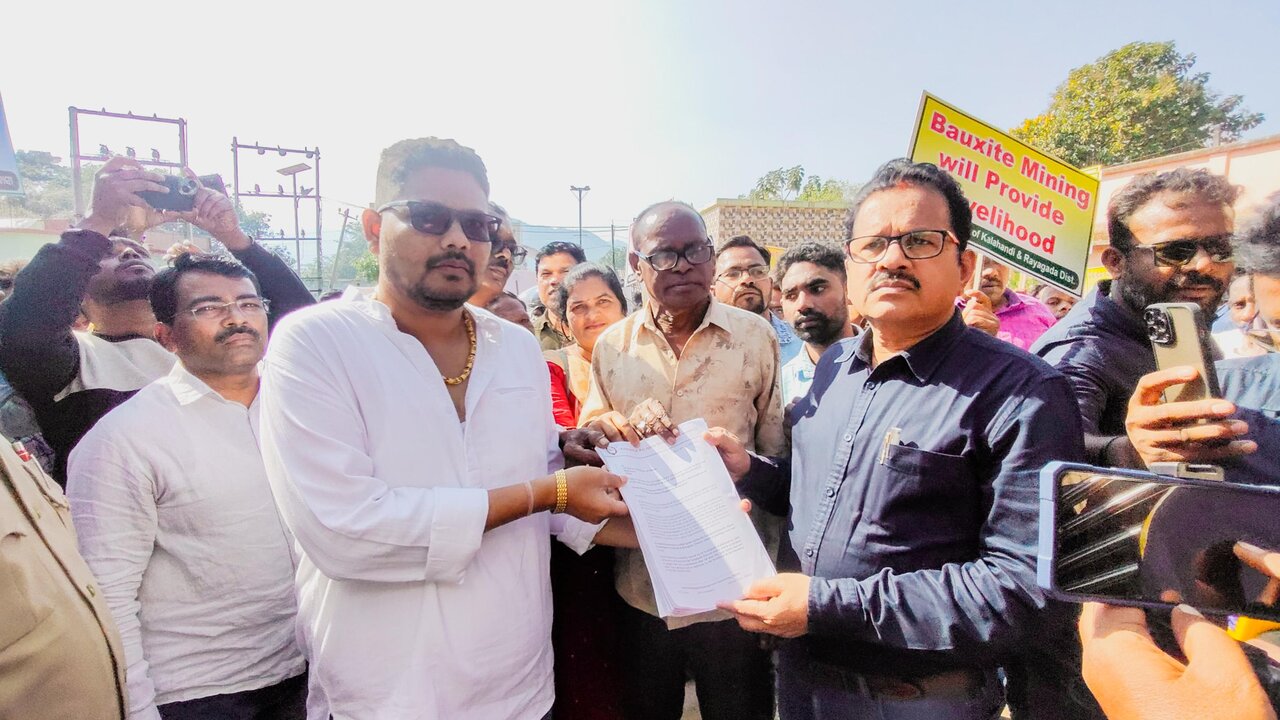 Government To Have Gram Sabha Of Lanjigarh Bauxite Mines For Kalahandi Developmental 1 CSR: Kalahandi Locals Demand Permanent Bauxite Mines for Vedanta’s Lanjigarh Plant