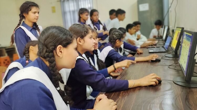 Lenovo India and Motorola Empower Govt School Students with 21st Century Skills