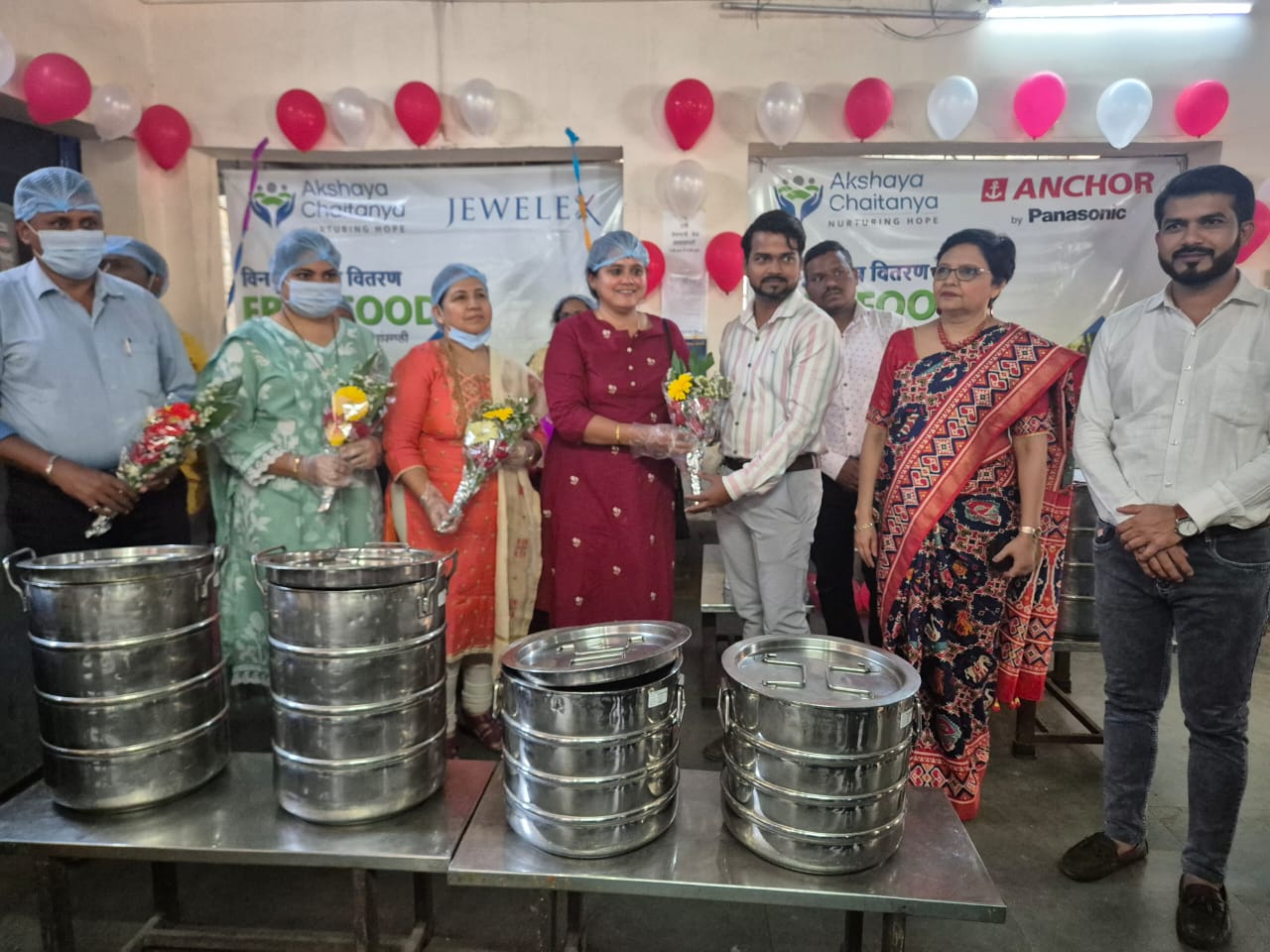 CSR: Akshaya Chaitanya Serves 1,000 Meals & Roses to Caregivers at KEM Hospital