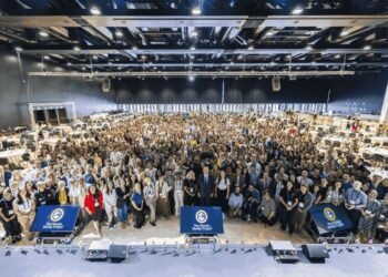 Al Gore and The Climate Reality Project Launch the REALITY® Tour Which Includes India