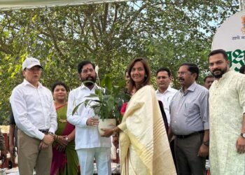 CSR: TMC and Thane Tree Authority Join Oberoi Realty for City Beautification at Vrukshavalli 2025