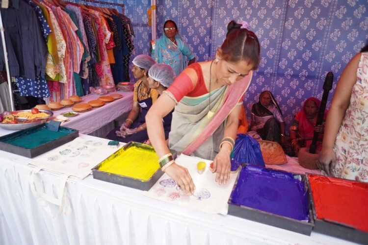 राजस्थान दिवस पर हिंदुस्तान जिंक द्वारा आयोजित सखी फेस्ट में स्वाद और समृद्ध सांस्कृतिक कार्यक्रम का संगम 1 Rajasthan Foundation Day: Hindustan Zinc celebrates vibrancy and rich cultural heritage of Rajasthan with Sakhi Fest