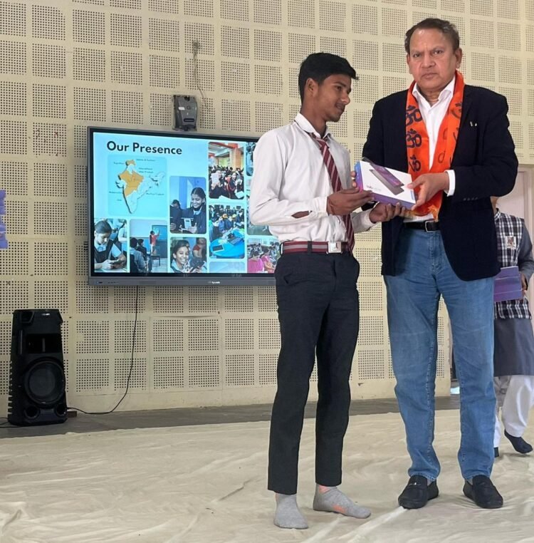 Satish Jha Expands Digital Learning Ecosystem to Vidya Bharati School in Meerut​