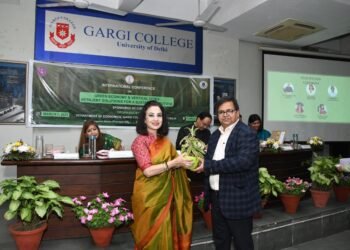 Smiling Tree Collaborates with Gargi College for Green Economy & Vertical Cities Conference