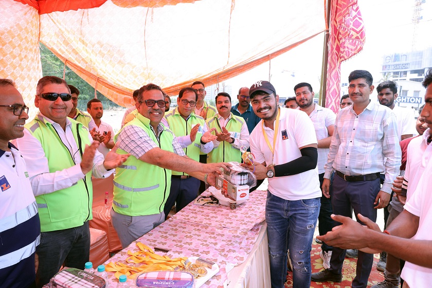 CSR: Elan Group Empowers 3,500 Workers with Hygiene Kits on Labour Day