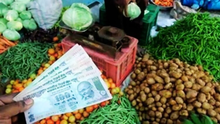 India’s Growth Stays Strong as Inflation Hits 5-Year Low
