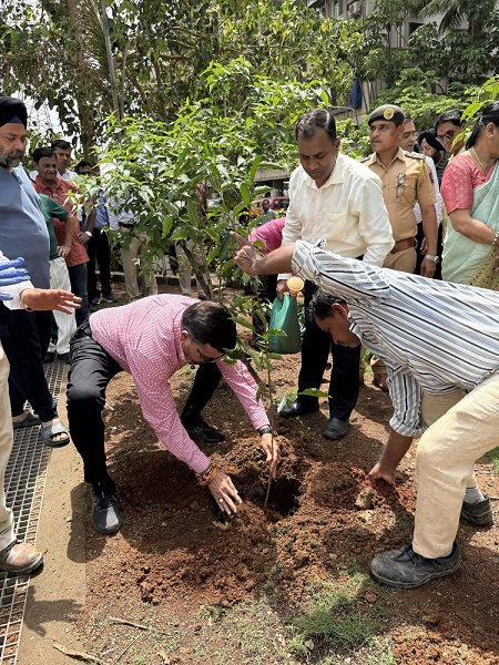 World Environment Day: Ajmera Realty’s ‘Plant with Purpose’ Spurs Green Action 2 World Environment Day: Ajmera Realty’s ‘Plant with Purpose’ Spurs Green Action