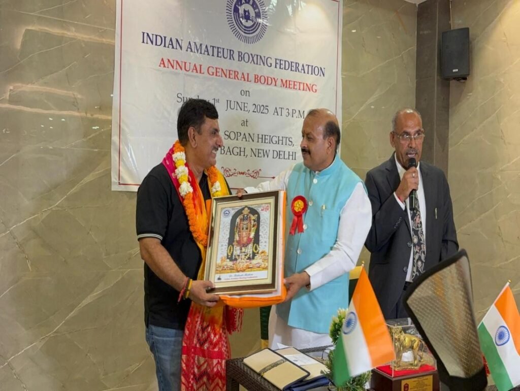 भारतीय एमेच्योर बॉक्सिंग महासंघ की आम सभा में उमेश सिंह को बड़ी ज़िम्मेदारी, मुक्केबाज़ी के बुनियादी ढांचे को सशक्त बनाने का वादा 2 भारतीय एमेच्योर बॉक्सिंग महासंघ की आम सभा में उमेश सिंह को बड़ी ज़िम्मेदारी, मुक्केबाज़ी के बुनियादी ढांचे को सशक्त बनाने का वादा