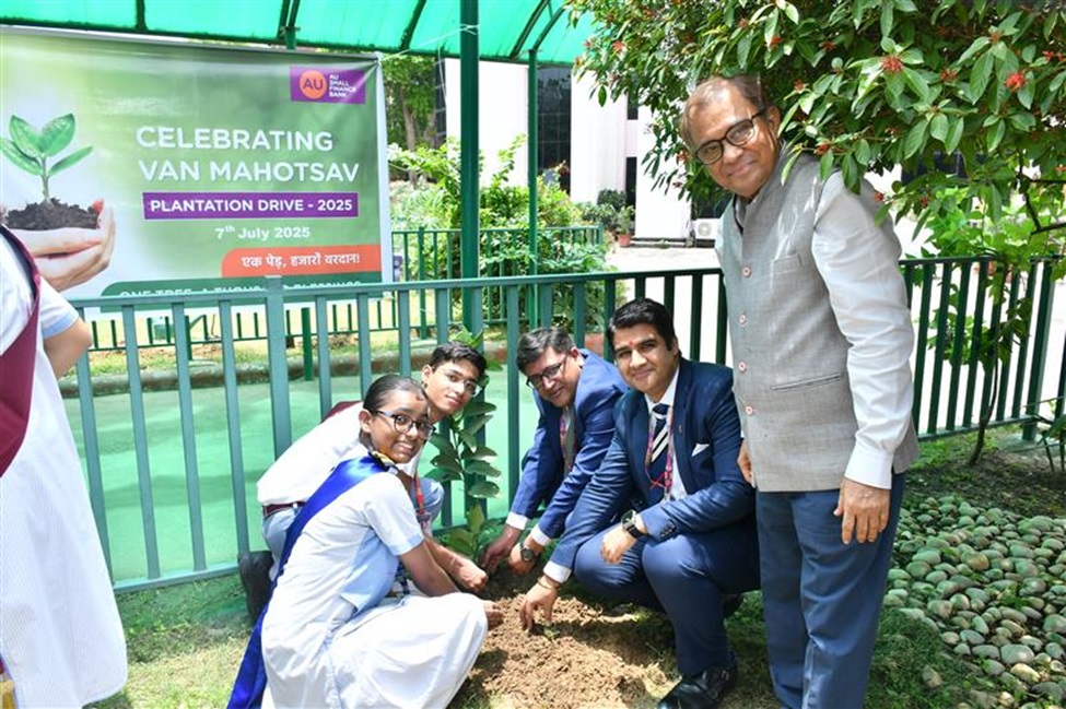 CSR: AU Small Finance Bank Marks Van Mahotsav with All-India Tree Plantation Drive 1 AU Small Finance Bank Marks Van Mahotsav with All-India Tree Plantation Drive