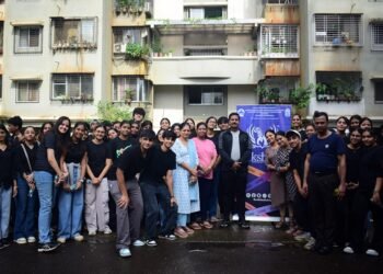 CSR: Mithibai Kshitij’25 Swachh Bharat Drive with Santacruz Police Station