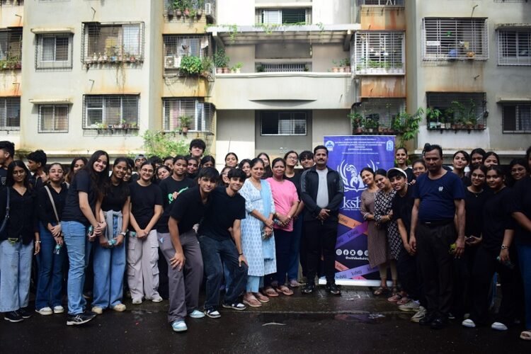 CSR: Mithibai Kshitij’25 Swachh Bharat Drive with Santacruz Police Station