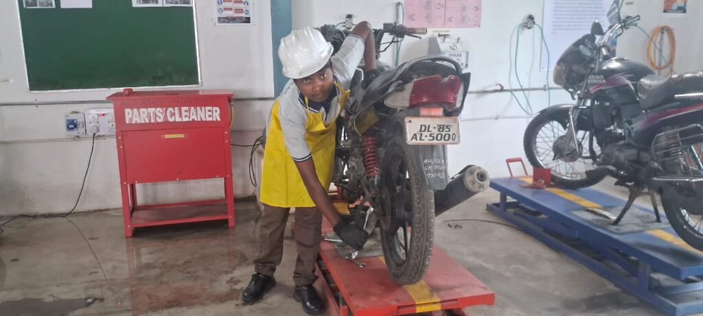 CSR: Adani Foundation at ACC Chaibasa Empowers Rural Youth with Skill Training 2 Adani Foundation at ACC Chaibasa Empowers Rural Youth with Skill Training
