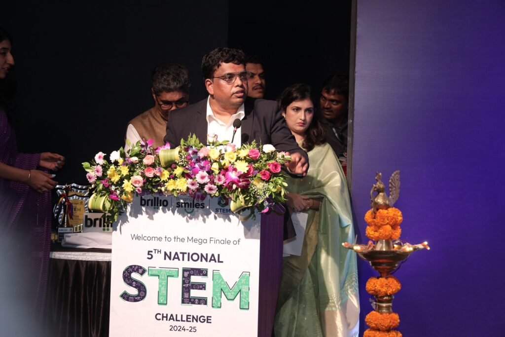 Future-ready India lies in STEM and AI, says Devendra Fadnavis, Maharashtra CM 4 India CSR