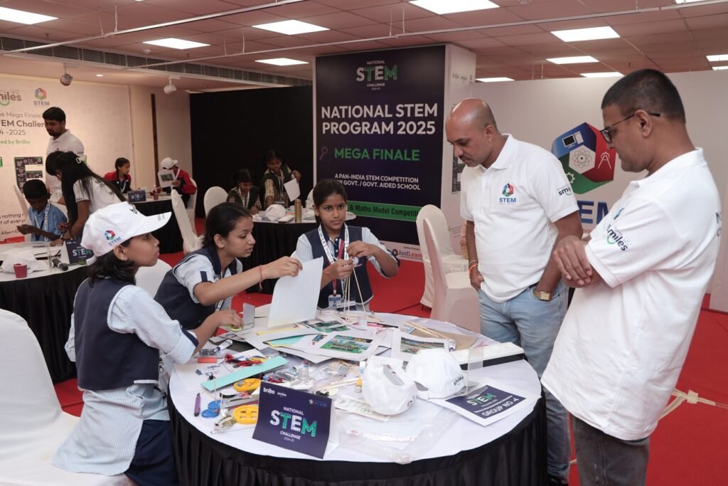 Development Commissioner - Industries - Deependra Kushwah Inaugurates National STEM Challenge in Mumbai 4 India CSR