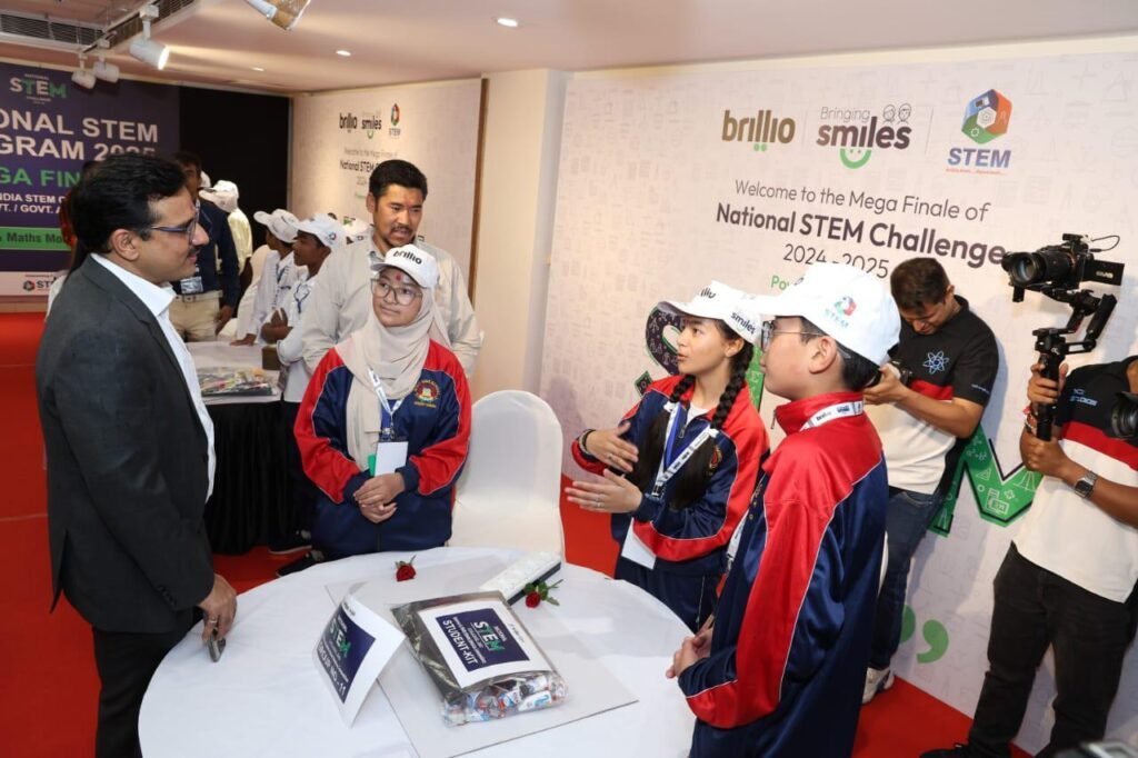 Development Commissioner - Industries - Deependra Kushwah Inaugurates National STEM Challenge in Mumbai 2 India CSR