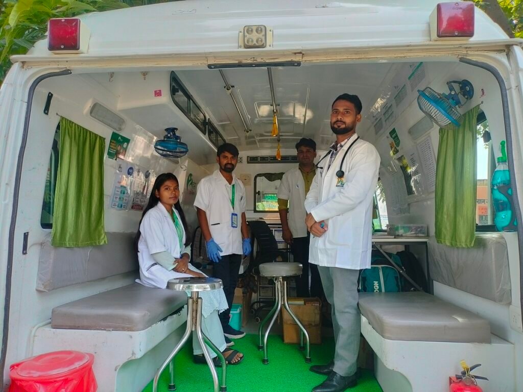 CSR: ROADIS Swasthya Path MMUs Deliver Healthcare to 4.4 Lakh in Rural Varanasi