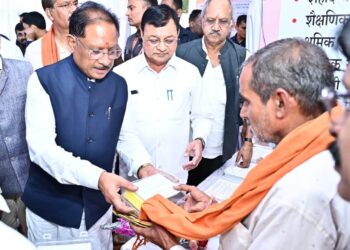 Chhattisgarh Disburses ₹65 Cr Aid To 1.84 Lakh Workers