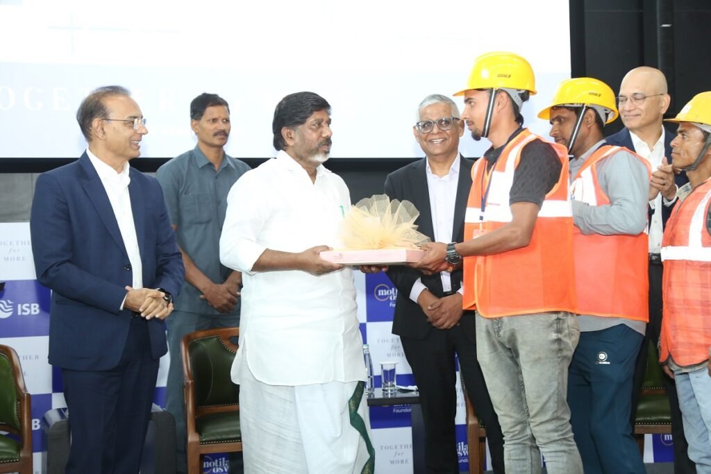Deputy CM of Telangana Opens Motilal Oswal Executive Centre at ISB 2 Deputy CM of Telangana Opens Motilal Oswal Executive Centre at ISB