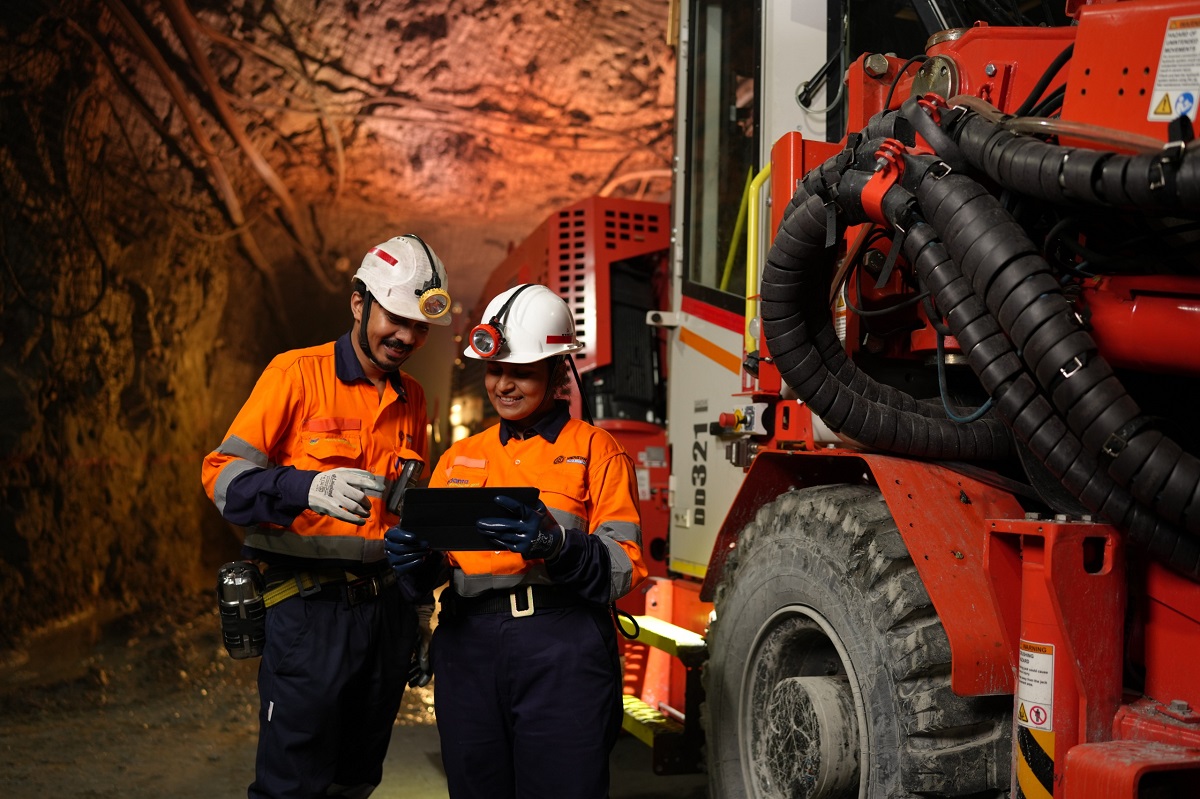 Hindustan Zinc Boosts Mining Efficiency with IIoT Fleet Intelligence