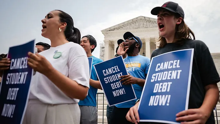 The Trump administration and the American Federation of Teachers reached an agreement to cancel student loans for millions of borrowers. (Kent Nishimura/Los Angeles Times via Getty Images)
