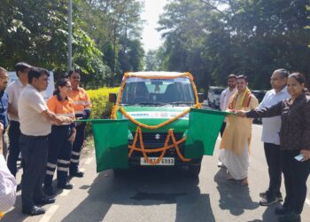 CSR: पंतनगर में ग्रामीण स्वास्थ्य के लिए हिन्दुस्तान जिंक की पहल, हैल्थ वैन को दिखाई हरी झण्डी