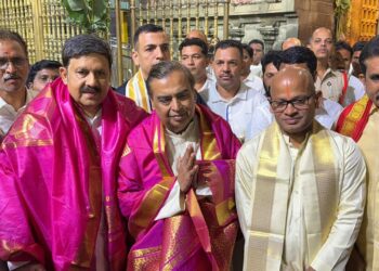 Mukesh Ambani Donates ₹45 Crore to Temples; Announces Major Projects at Nathdwara and Tirumala