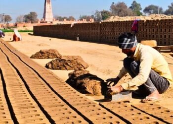 Bonded Labour Continues to Distort India’s Labour Market and Growth Narrative