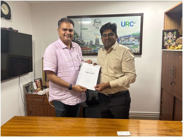 L to R - S Shriram Founder and CEO of Miles2Go Consulting Services and Kabilan Devarajan MD of URC Group