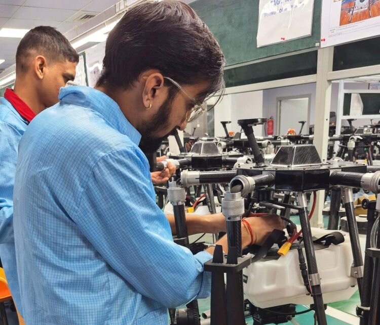 UP Govt, AVPL Expand Drone Suvidha Kendra Network Under CM Yuva