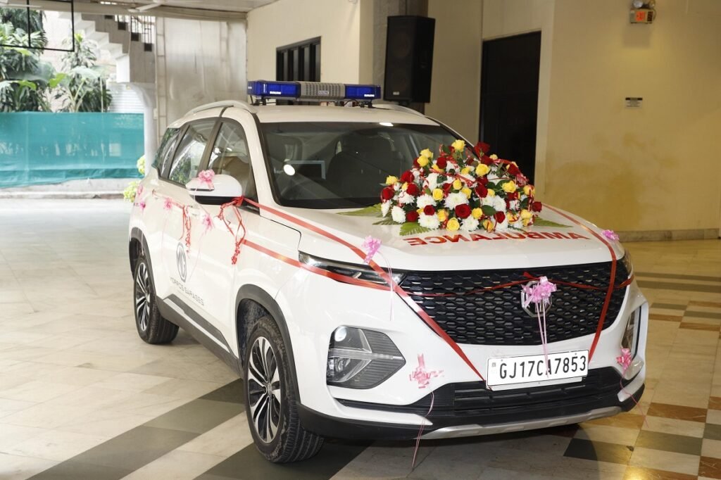 CSR: JSW MG Motor Hands Over MG Hector Ambulance to Chinmaya Mission 3 India CSR