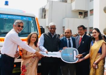 Bank of India Donates Ambulance to Maratha Mandal Dental Institute