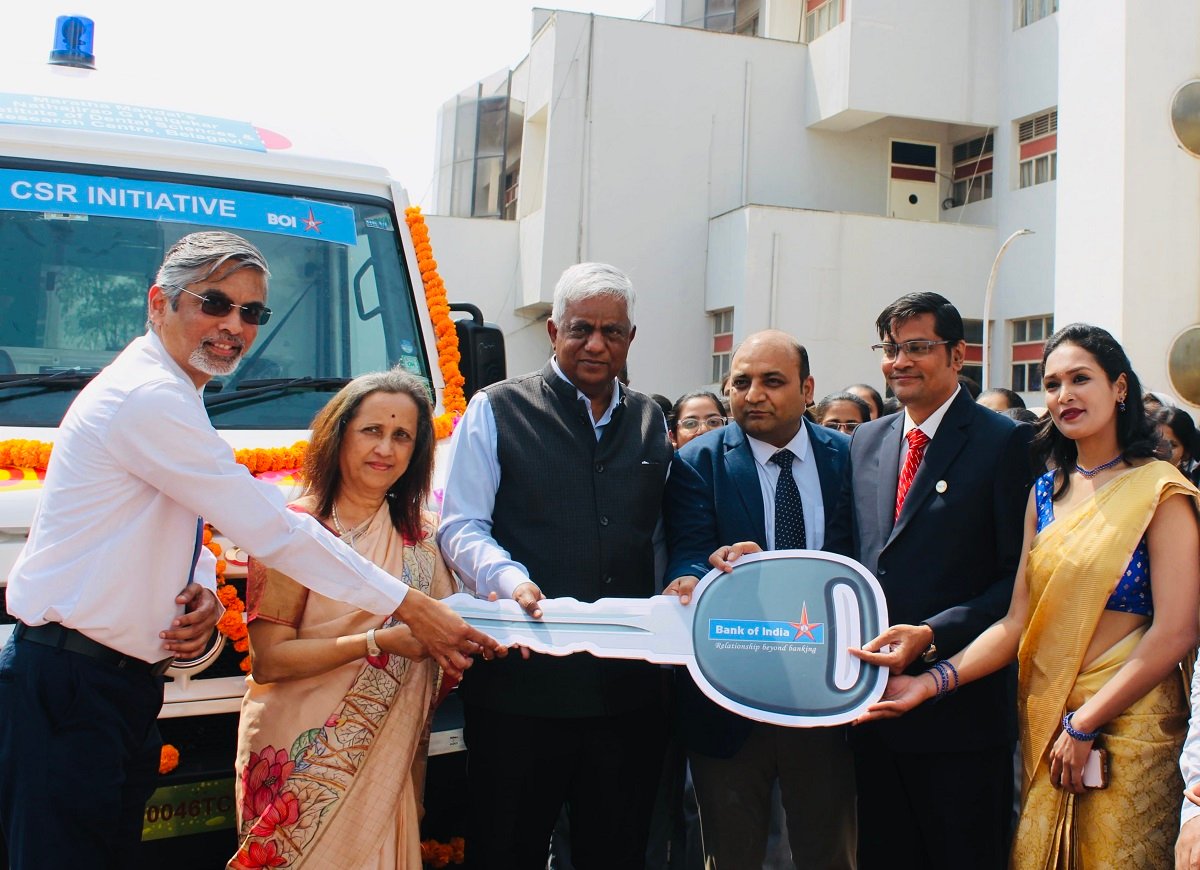 CSR: Bank of India Donates Ambulance to Maratha Mandal Dental Institute in Belagavi